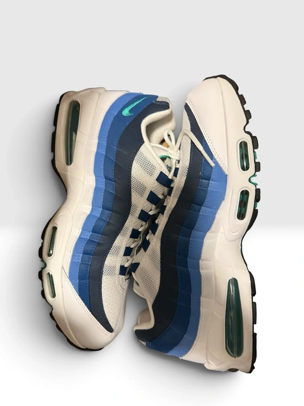 Nike Air Max 95 White Navy Blue Gradient Sneaker